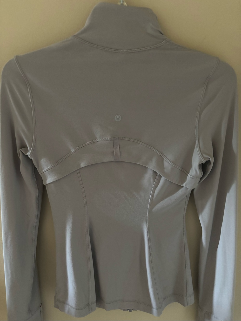 Lululemon Women’s Mauve Grey Define Jacket and Leggings - Picture 3 of 7